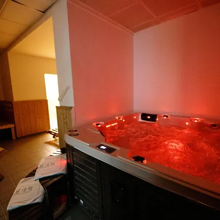 Lh Medinek Old Town Hotel