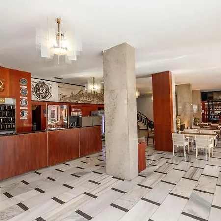 فندق Lh Medinek Old Town كوتنا هورا