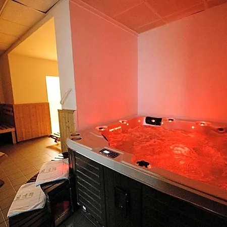 Lh Medinek Old Town ホテル 3*