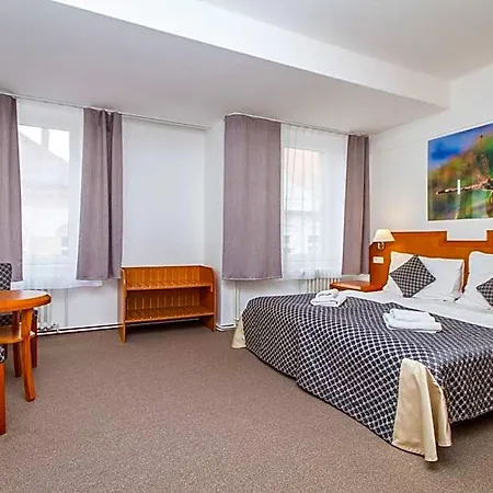 Lh Medinek Old Town ホテル 3*