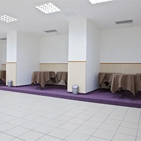 Hotel Lh Hotel Medinek Old Town 3*