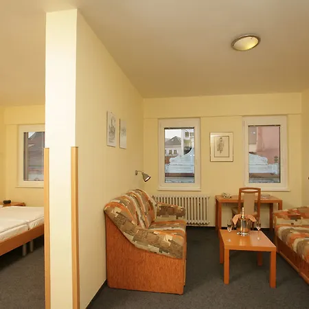 Hotel Lh Medinek Old Town