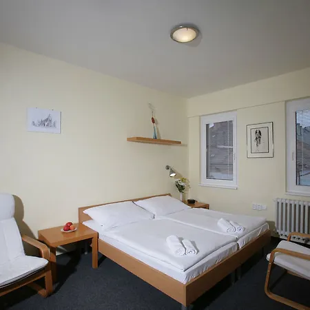 Lh Hotel Medinek Old Town