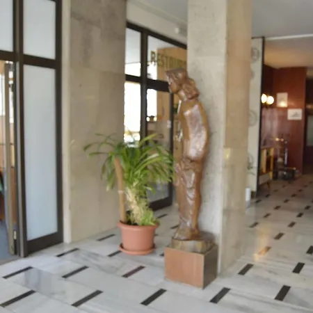 Lh Hotel Medinek Old Town Hotel