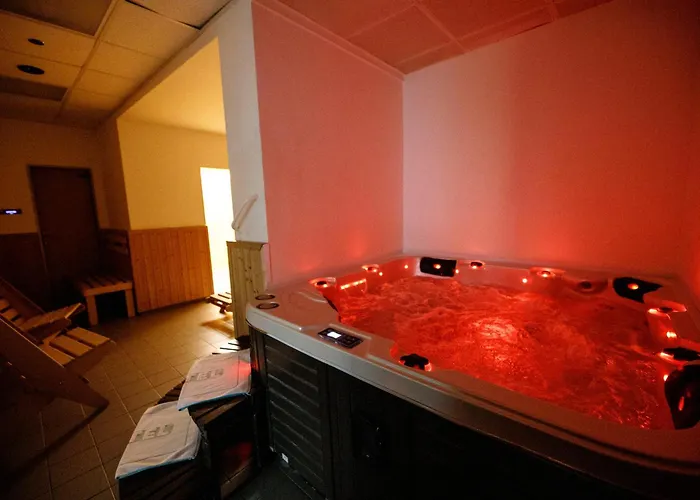 Lh Hotel Medinek Old Town Hotel