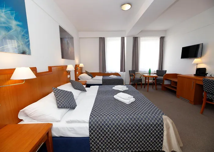 Lh Medinek Old Town קונטה הורה