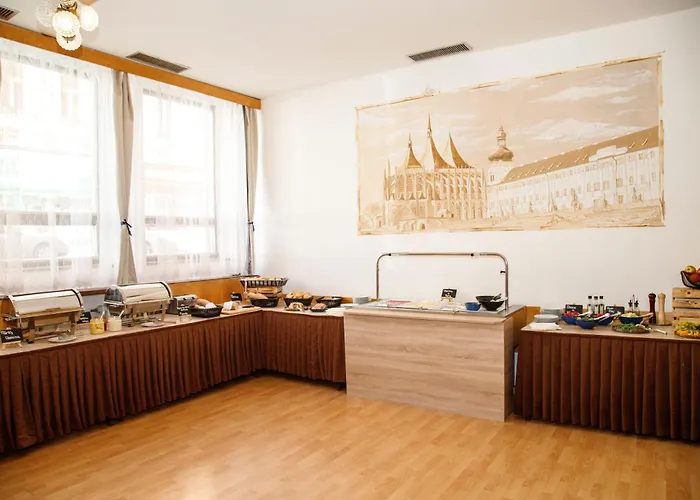 Hotel Lh Hotel Medinek Old Town 3*