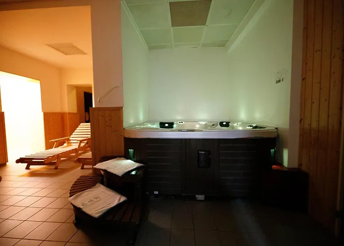 Lh Hotel Medinek Old Town