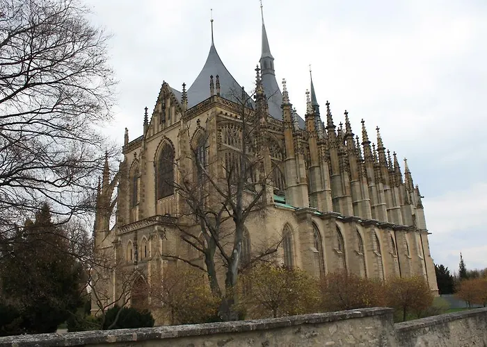 Lh Medinek Old Town מלון