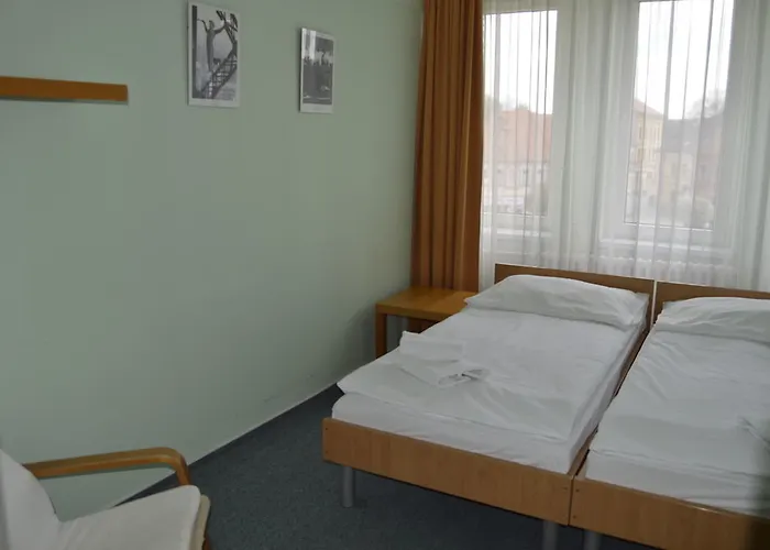 Lh Medinek Old Town מלון קונטה הורה