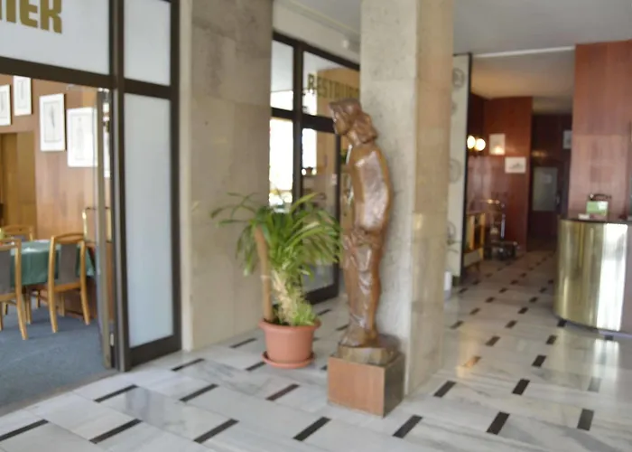 Lh Hotel Medinek Old Town Hotel