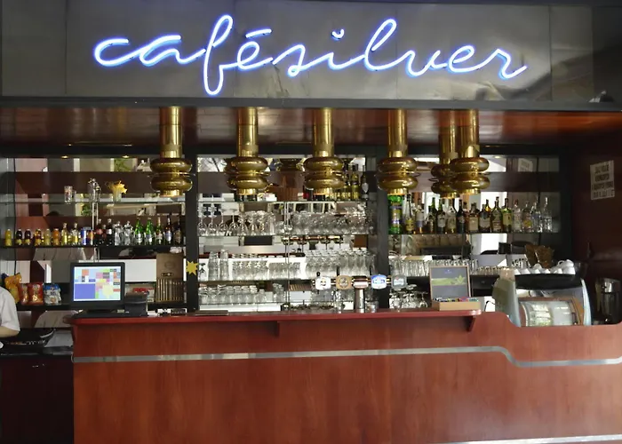 Lh Medinek Old Town מלון קונטה הורה