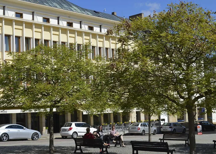 מלון Lh Medinek Old Town