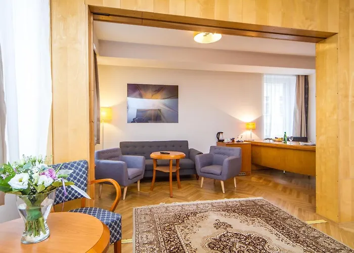 Lh Hotel Medinek Old Town